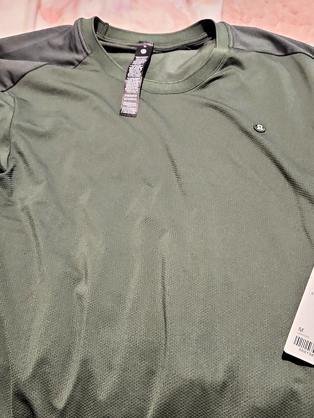 lululemon Mesh-Panelled Tennis Shirt Men's Short Sleeve Tee Green & Black Size